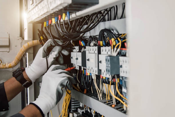 Best Affordable Emergency Electrician  in Hallettsville, TX